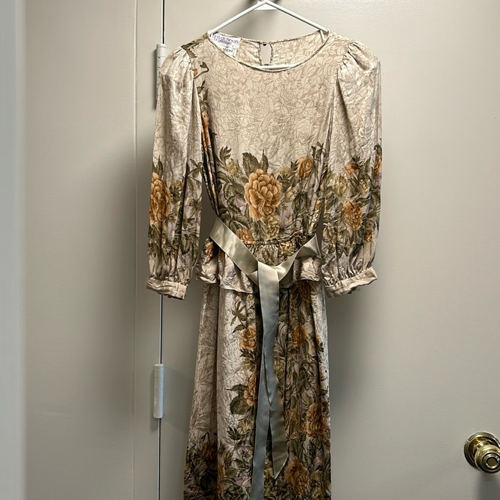 Diane Dickinson for gentillesse and Neiman-Marcus 100% silk